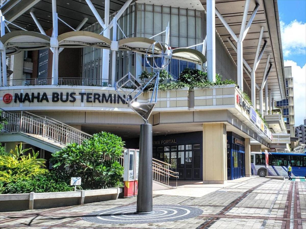 かりゆしコンドミニアムリゾート那覇スカイリビングホテル旭橋駅前 Naha Kültér fotó